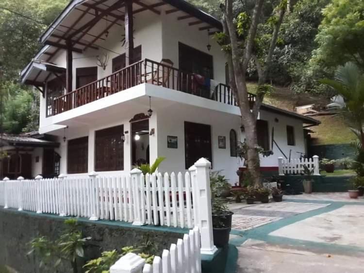 Villa25 Homestay Free Pick Up From The Centre 캔디 외부 사진